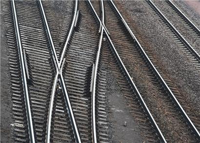 Die Liberalisierungspolitik der EU hat den schienengebundenen Verkehr nicht, wie von der EU-Kommission vorgegeben, gefördert, sondern diesem großen Schaden zugefügt
