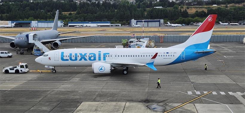 Die Luxair-Boeing 737-8 LX-LBC