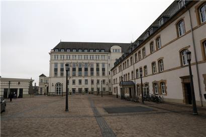 Die Luxemburger Staatsanwaltschaft fordert den Freispruch der Reporter.lu-Journalistin und verteidigt die Pressefreiheit
