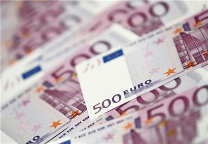 Die Luxemburger Staatsfinanzen sind unter Druck geraten. Das hat mit den Auswirkungen des Krieges in der Ukraine zu tun, aber nicht nur. Auch die steigenden Zinszahlungen, die langsamer drehende Wirtschaft und die Aussichten im Bereich der Sozialversicherungen drücken die Stimmung.
