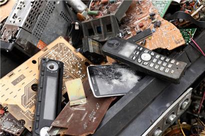 Die Luxemburger horten viel Elektroschrott – jetzt spricht die Umweltverwaltung eine Warnung aus
