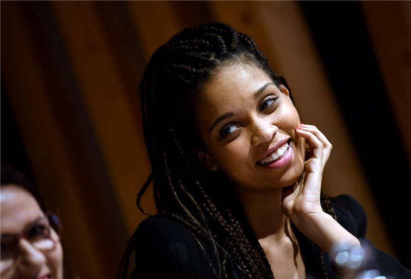 Die Luxemburgerin Jana Degrott ist Tochter eines gemischten Paares und kennt die Unsicherheiten, die junge Schwarze oft empfinden
