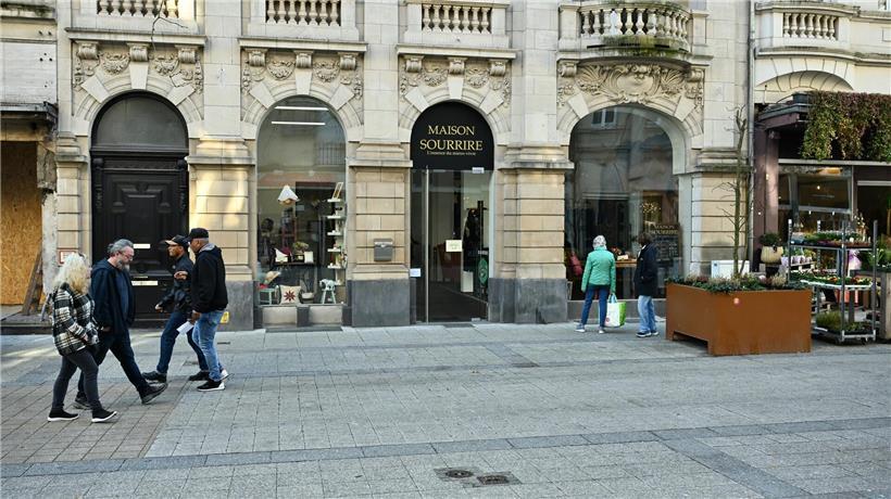 Innenansicht der neu eröffneten Maison Sourire mit moderner Einrichtung im ehemaligen Butlers-Dekogeschäft