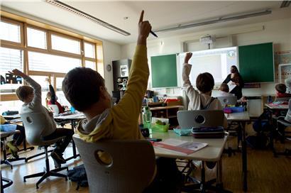 Die Maskenpflicht im Schulwesen soll im Klassenzimmer wegfallen 
