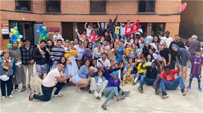 Die Migranten des Accem-Aufnahmeheims brachten neues Leben in das spanische Dorf Burbáguena
