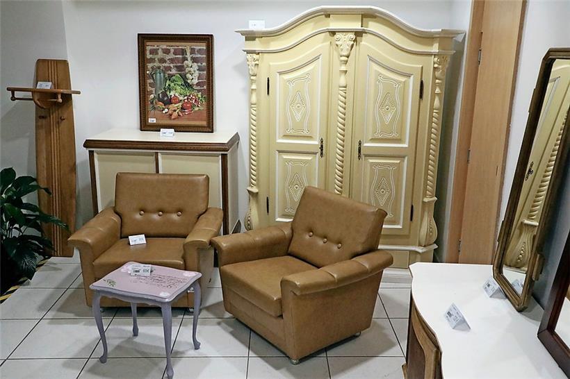 Die Möbel werden in einem Atelier im 1535° restauriert
