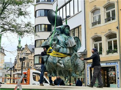 Die Musiker und Schafe werden im Ausland wieder auf Hochglanz gebracht
