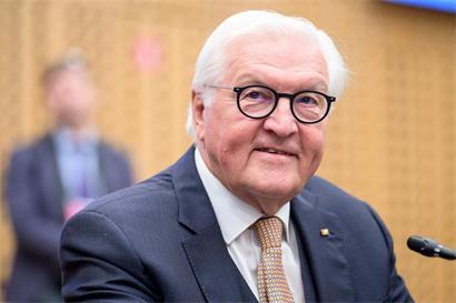 Die Nachfolge von Frank-Walter Steinmeier sollte bald geregelt werden, doch es wird befürchtet, dass Bundeskanzler Friedrich Merz auch diese Personalie vermasselt