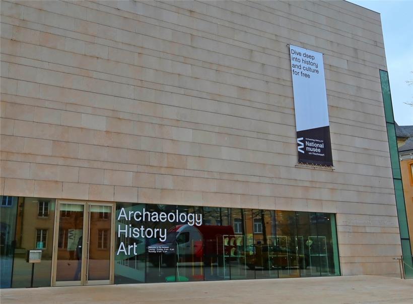 Die Neuorientierung sei die Folge einer Gesetzesnovellierung zu den staatlichen Kulturinstituten 
