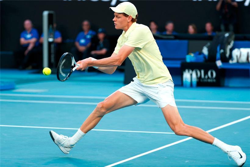 Die Nummer eins der Tennis-Welt Jannik Sinner bekam eine dreimonatige Sperre
