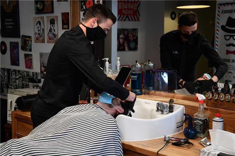 Die „Old School Barbers“ mussten sich erst auf die neue Situation einstellen
