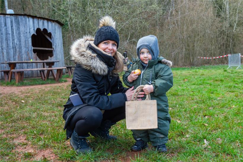Die Ostereiersuche im „Ellergronn“ machte sowohl den Kleinen als auch den Großen sichtlich Spaß
