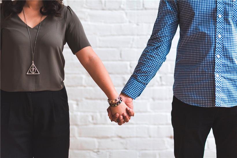 Die Paare im Interview stemmen die Herausforderungen des Alltags gemeinsam – doch das sieht nicht immer so aus
