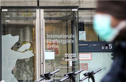 Die Pandemie zwingt nun auch die Filmfestspiele in Berlin zum Umplanen
