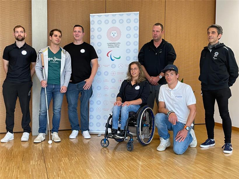 Die Para-Sportler bei der Kaderpräsentation: Philippe Hein, Roberto Lomba, Tom Habscheid, Katrin Kohl, Steve Nothum, Joé Kurt, Massimo Saputo (v.l.n.r.)
