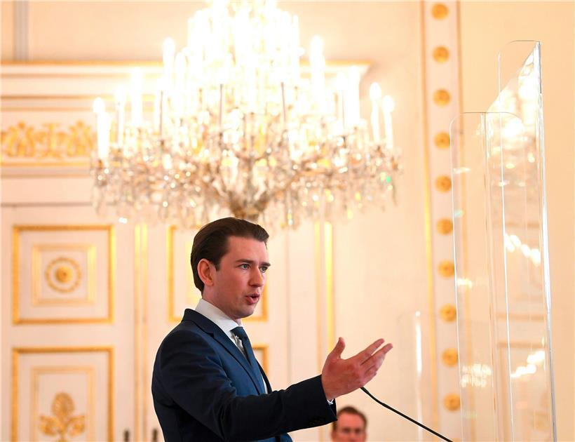 Die Partei des österreichischen Kanzlers Sebastian Kurz, die ÖVP, versucht die Arbeit der Justiz im Land zu behindern und zu diskreditieren. Und folgt damit dem Beispiel des zunehmend in eine Autokratie abdriftenden ungarischen Nachbarn.
