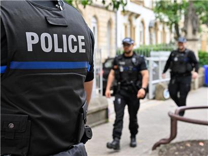 Polizeieinsatz 2025 mit 41.489 Fällen – Einsatzkräfte bei der Arbeit und Kriminalitätsbekämpfung