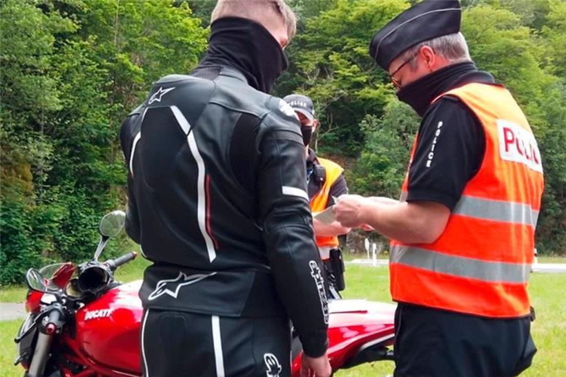 Die Polizei kontrollierte auch, ob die Motorräder zu laut waren
