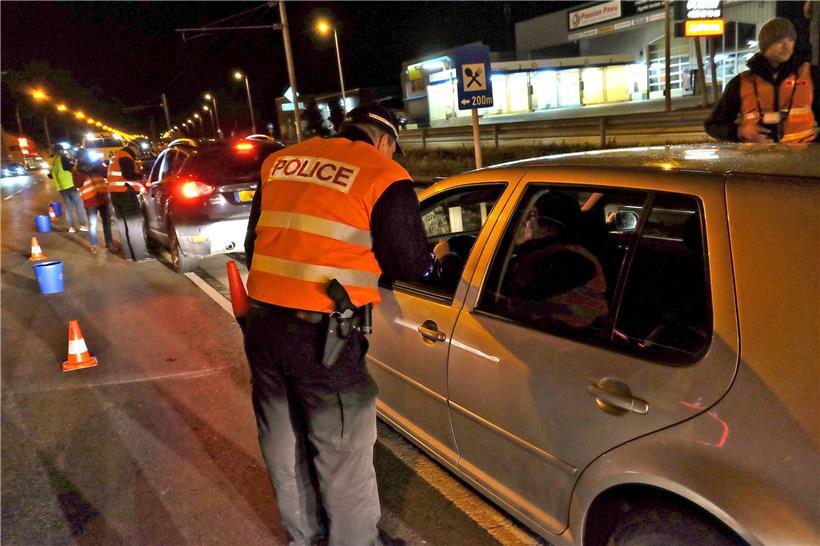 Die Polizei musste mehrere Verkehrsteilnehmer stoppen
