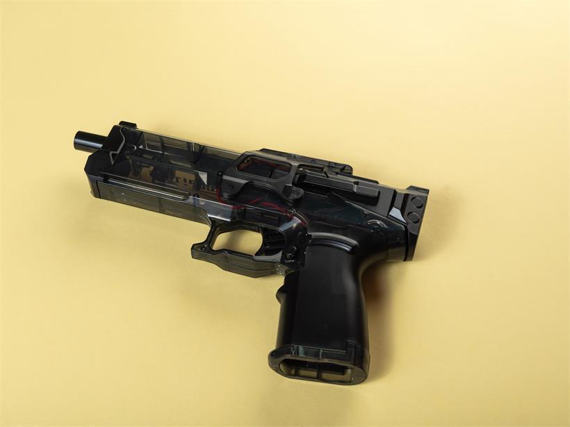 Die Polizei stellte in Esch/Alzette eine Airsoft-Pistole, Marihuana und ein verbotenes Messer sicher