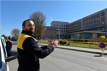 Die Postboten zeigten sich solidarisch mit den Krankenhaus-Mitarbeitern
