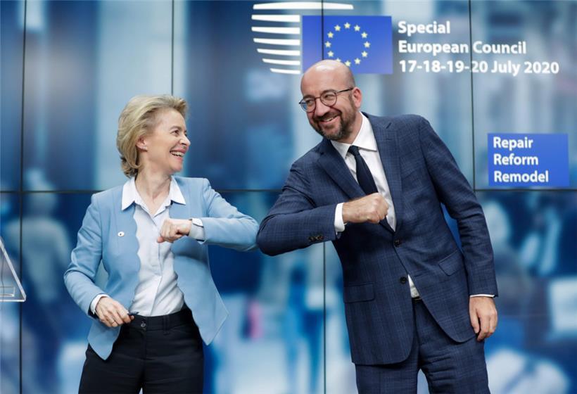 Die Präsidentin der Europäischen Kommission, Ursula Von Der Leyen, und der Präsident des Europäischen Rates, Charles Michel, im Jahr 2020
