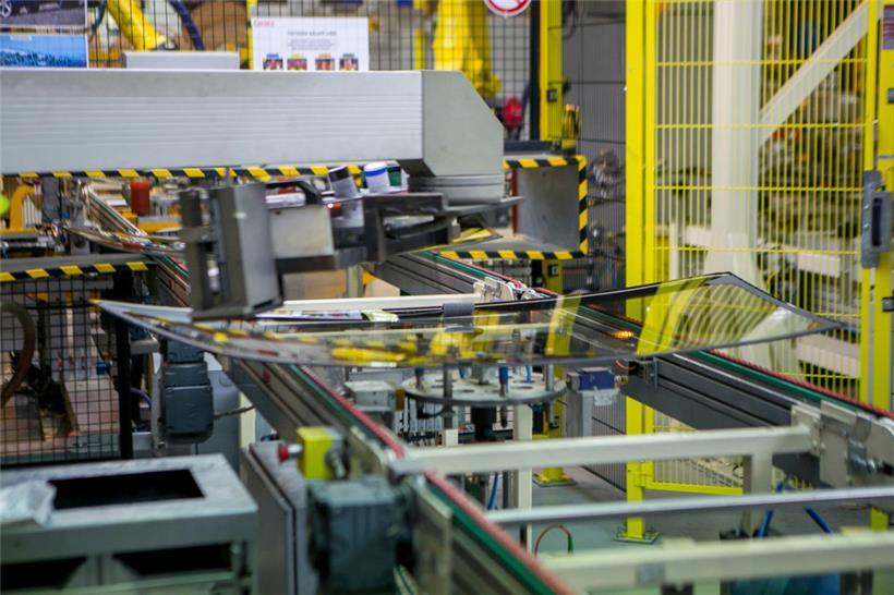 Die Produktion von Glas für die Automobilbranche bei Grevenmacher
