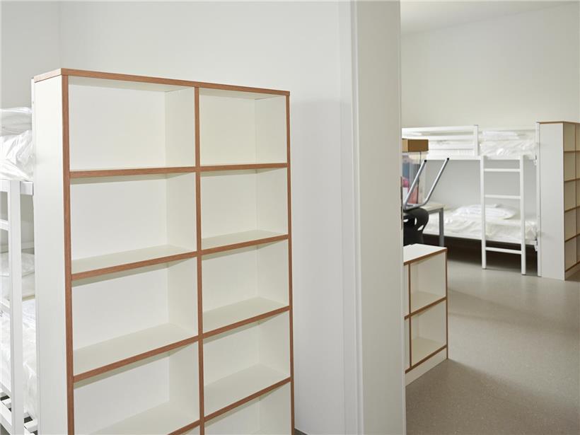 Flexible Raumtrennung durch mobile Trennwände für anpassbare Büro- und Veranstaltungsräume