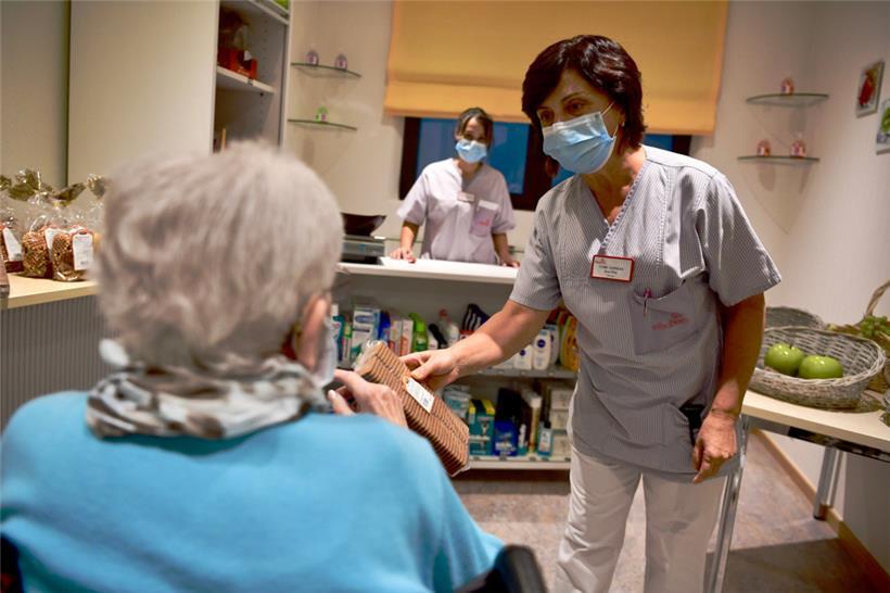 Die Regierung hat Lockerungen für Krankenhäuser und Pflegeeinrichtungen beschlossen
