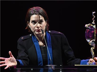 Schauspielerin Sophie Mousel bei Lëtzebuerger Filmpräisser 2025, spricht über Machtmissbrauch im Filmsektor