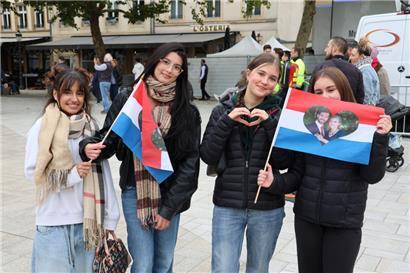 Die Schülerinnen aus Esch besuchten lieber den neuen Großherzog
