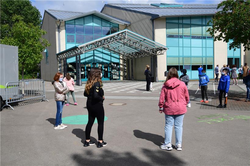 Die Schulhöfe bieten erst mal ein ungewohntes Bild
