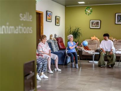 Schweizer Gesundheitsbranche mit ausländischen Fachkräften besorgt über Einwanderungsdrosselung durch Volksbegehren