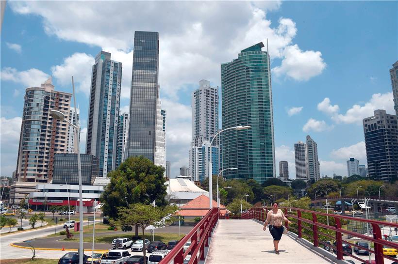 Die Skyline von Panama City: Panama ist eines der zwölf Länder und Gebiete, die auf der Schwarzen EU-Liste der Steueroasen stehen
