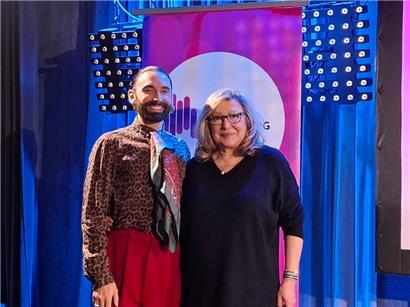 Die Spezialgäste des Abends: Conchita Wurst aus Österreich und Marie Myriam aus Frankreich
