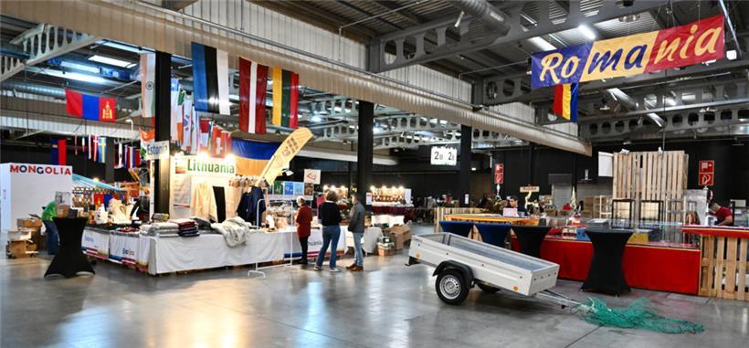 Die Spezialitäten des rumänischen Standes wurden am Freitag eingelagert