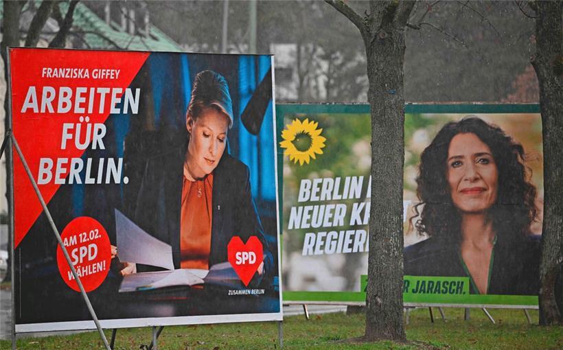 Die Spitze der deutschen Sozialdemokraten stimmt sich auf die Herausforderungen in diesem Jahr ein: Die SPD muss unter anderem mit Franziska Giffey (l.) im Februar eine Wahl gewinnen
