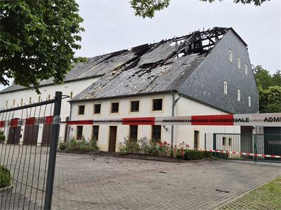 Feuerwehr CGDIS bei Nachlöscharbeiten nach Brand in Lultzhausen am Wochenende