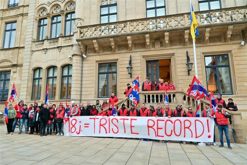 Die Streikenden haben am Donnerstag ihren Protest erneut vor das Parlament getragen

