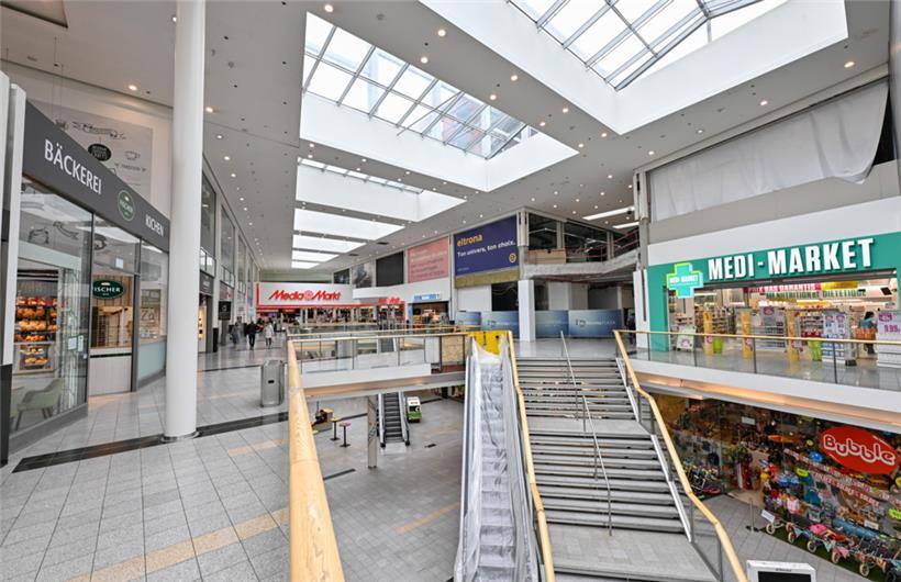 Die Strukturarbeiten im Belval Plaza I sind abgeschlossen. Im Herbst wird der neue Food Court im neu eingezogenen zweiten Stock eröffnen, genau wie das neue Sportgeschäft.  
