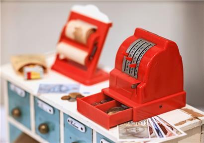 Die Tageseltern in Luxemburg beklagen sich über ihre Situation. Vor allem kommen sie mit dem Gehalt kaum über die Runden.
