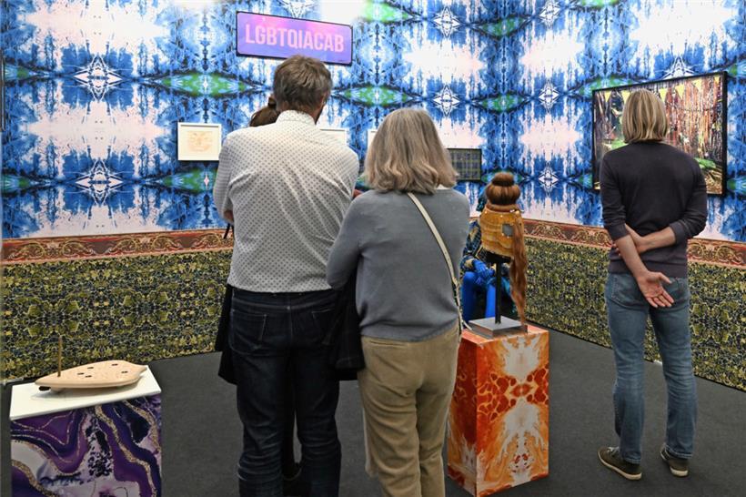 Die „Take Off“-Abteilung des „Luxembourg Art Week“-Zeltes war zu einseitig ausgerichtet, sollte sie aufrechterhalten bleiben, müsste sie mehr Künstlern geöffnet werden
