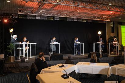 Die Teilnehmer am Rundtischgespräch (v.l.n.r.): Gilbert Pregno, Diane Dhur, Paulette Lenert, Corinne Cahen, Dr. Claude Schummer und Fabienne Steffen

