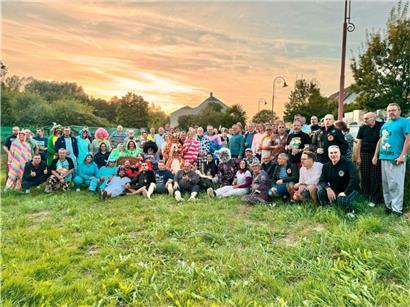 Die Teilnehmer des „Pyjama ride out“ 
