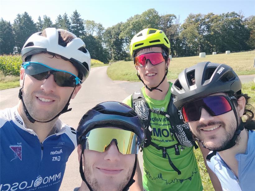 Die Testgruppe für die „Sir-Uelzechtdall-Tour“
