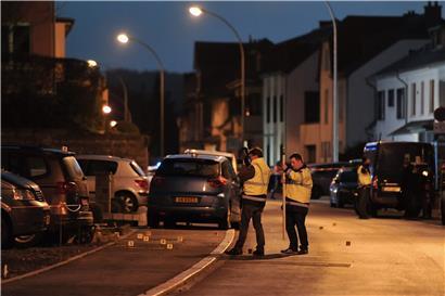 Die Todesfahrt vom 2. Januar 1999 hat in der „Ville martyre“ für Entsetzen gesorgt. Zweieinhalb Jahre später ist der Amokfahrer zu lebenslänglicher Haft verurteilt worden.
