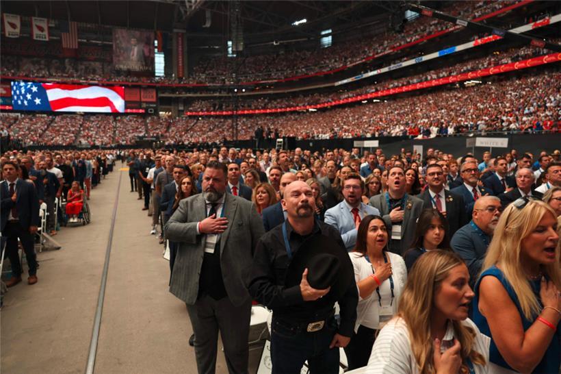 Die Trauerfeier für den rechtsextremen Aktivisten Charlie Kirk hatte etwas von einer Heiligsprechung
