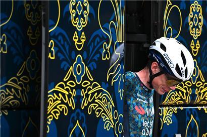 Die UCI hat einen Teambus von Visma um Kapitän Jonas Vingegaard gestoppt 
