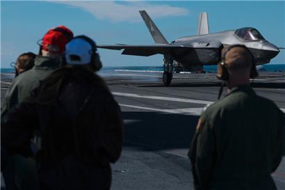 Die USA haben seit August insgesamt acht Kriegsschiffe, zehn F-35-Kampfjets und ein Atom-U-Boot in die Karibik entsandt
