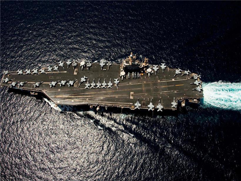 USS Abraham Lincoln Flugzeugträger im Arabischen Meer auf Patrouille, US Navy Marineeinsatz im Nahen Osten